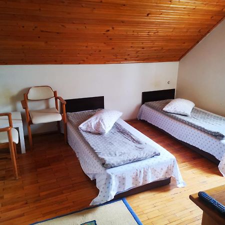 كلوج-نابوكا Enjoy Hostel المظهر الخارجي الصورة