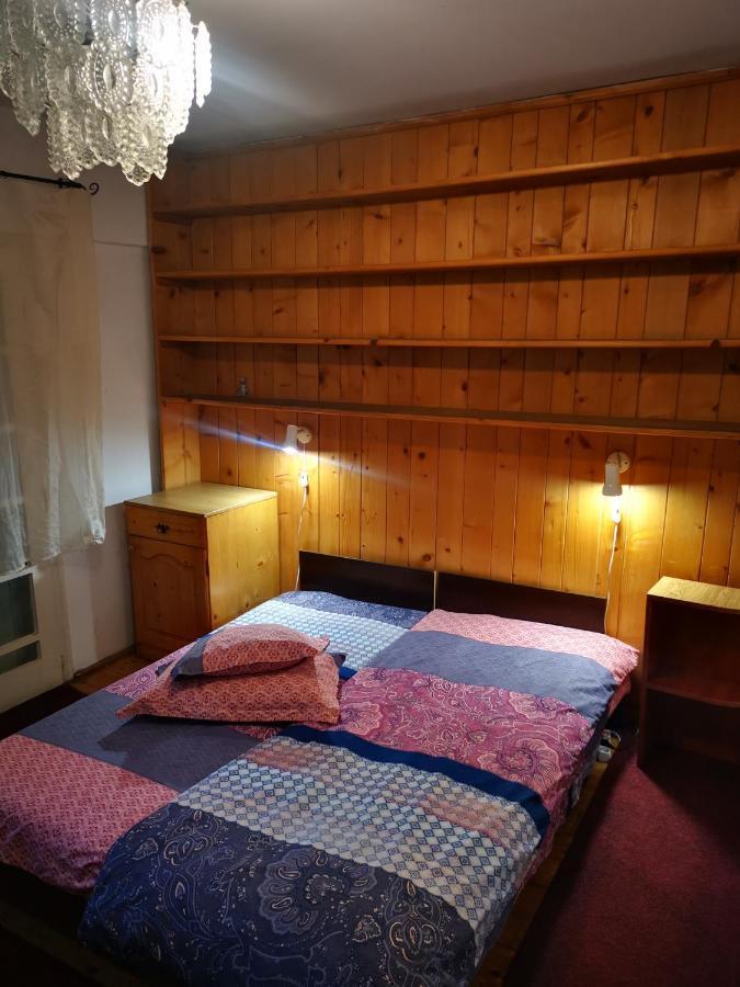 كلوج-نابوكا Enjoy Hostel الغرفة الصورة