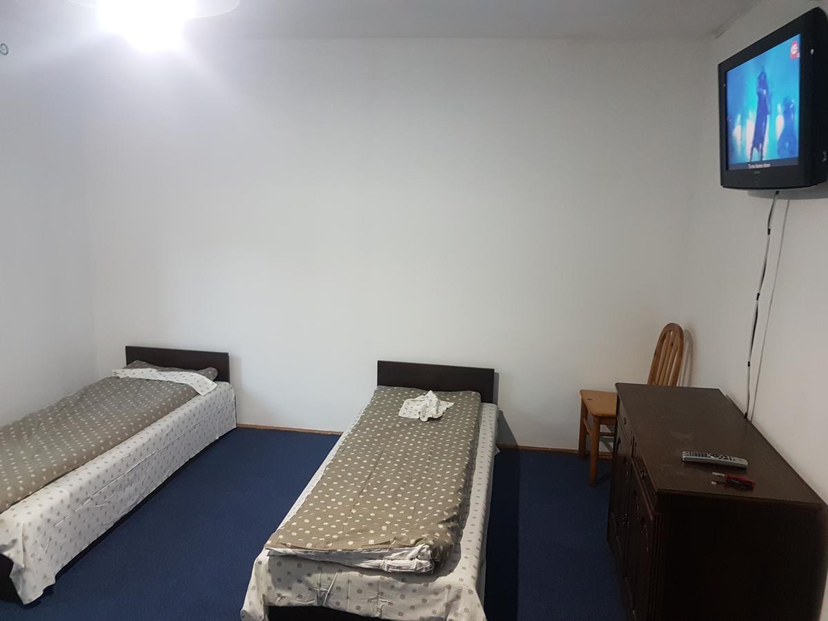 كلوج-نابوكا Enjoy Hostel المظهر الخارجي الصورة