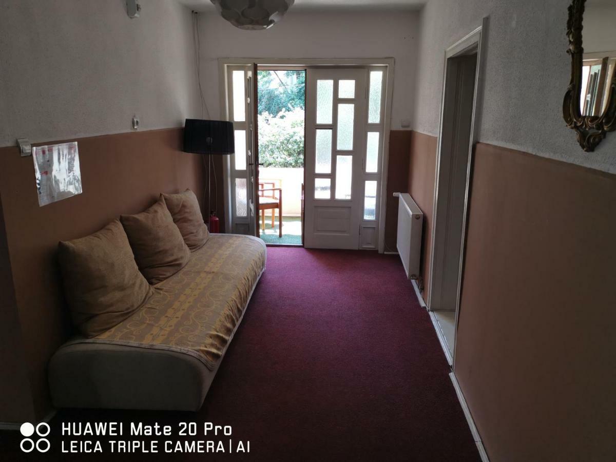 كلوج-نابوكا Enjoy Hostel المظهر الخارجي الصورة